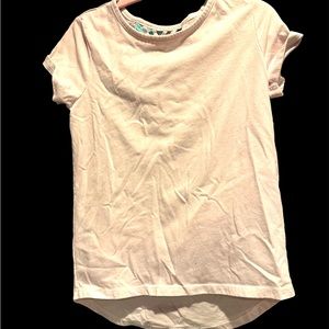 Girls old navy white T shirt with Design on back size 8